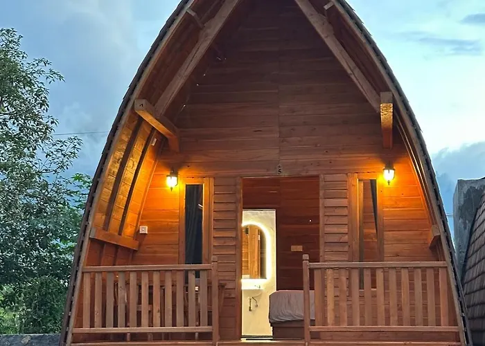 Em Er Glamping & Bedugul (Bali)